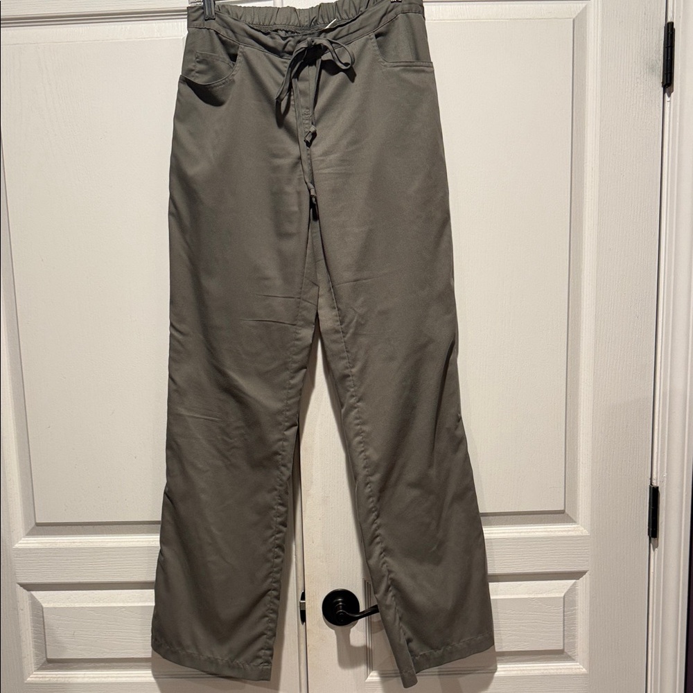 Grey’s Anatomy olive green scrub pant